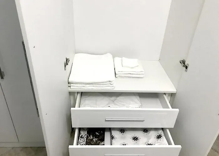 Eka Luxury One-bedroom *