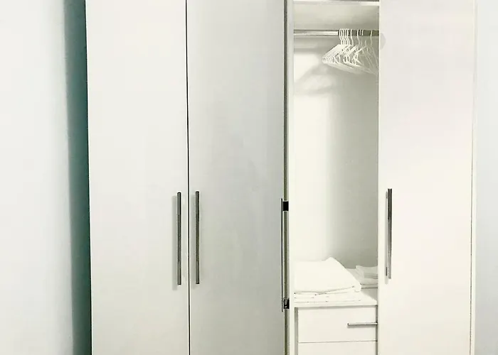 Eka Luxury One-bedroom Apartment *